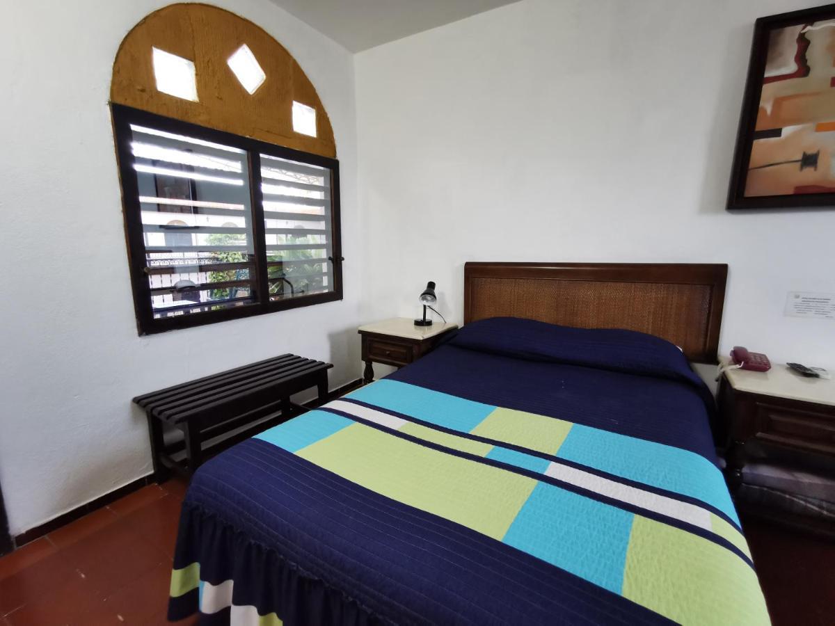 Hotel Doralba Inn ميريدا المظهر الخارجي الصورة