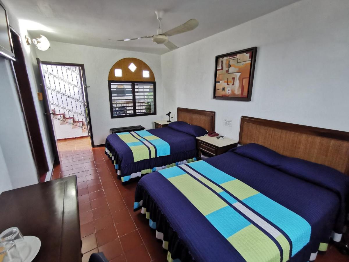 Hotel Doralba Inn ميريدا المظهر الخارجي الصورة