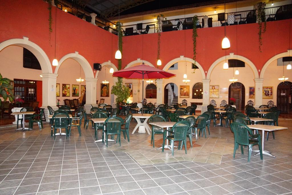 Hotel Doralba Inn ميريدا المظهر الخارجي الصورة